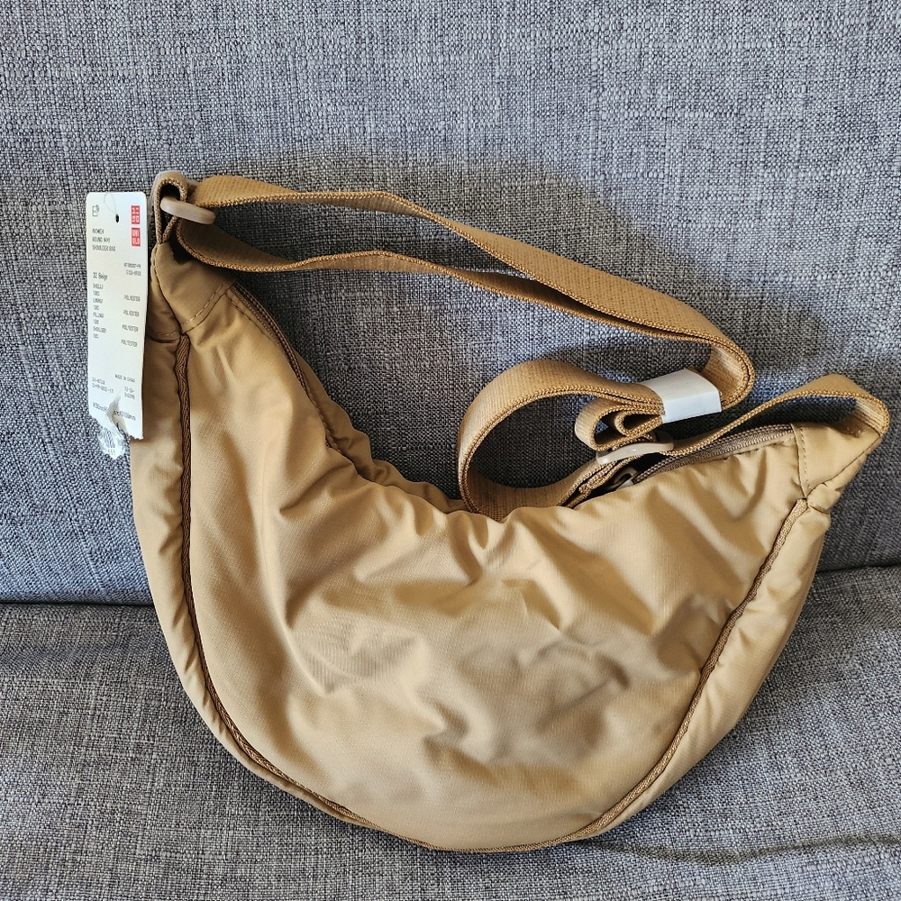 ✨NEW✨ Uniqlo Round Mini Shoulder Bag